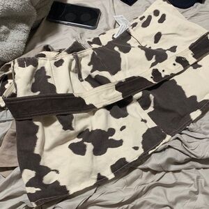 Abercrombie & Fitch Black and Cream Patterned Skirt